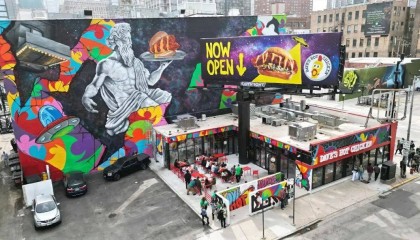 4个美高辍学生，靠卖“辣鸡”套现10亿美元