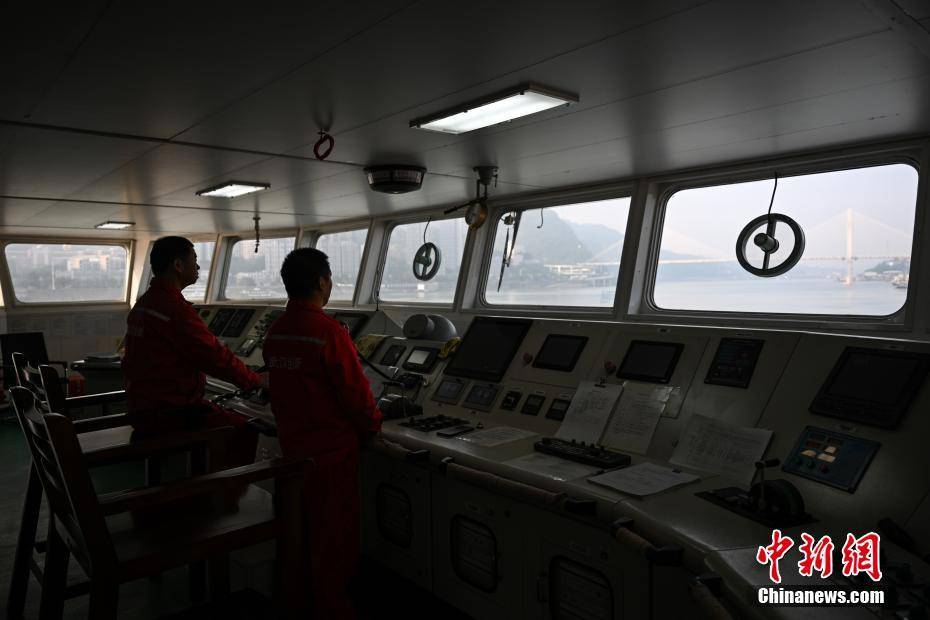 “重庆港—宁波舟山港”江海直达航线开通