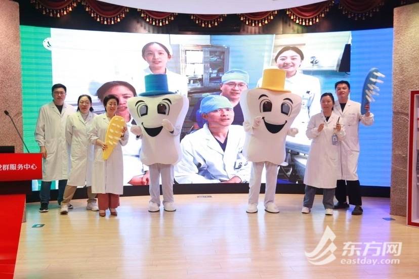 AI硬核护老！“华东健康说”集市开张，银发族玩转“黑科技”