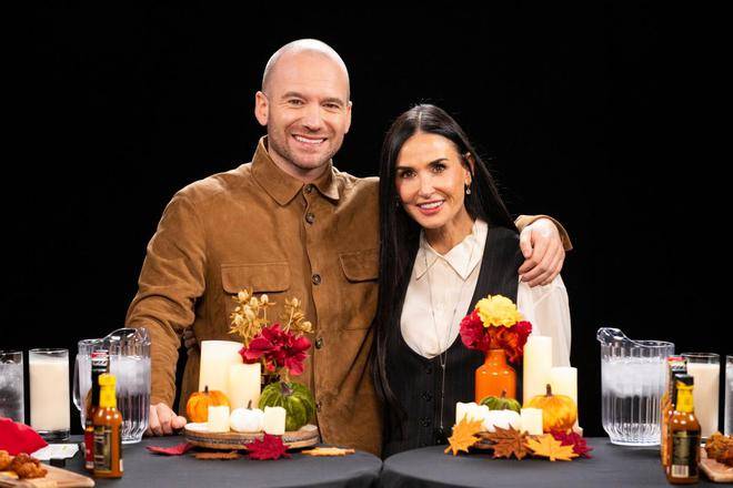 Jennie辣劲爆发,凭辣鸡翼挑衅,巨星向Jisoo下战书