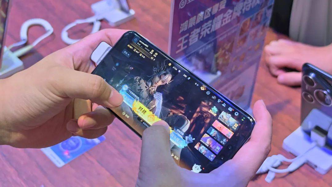 逛了一天ChinaJoy,最后被吸引的居然是鸿蒙。。。