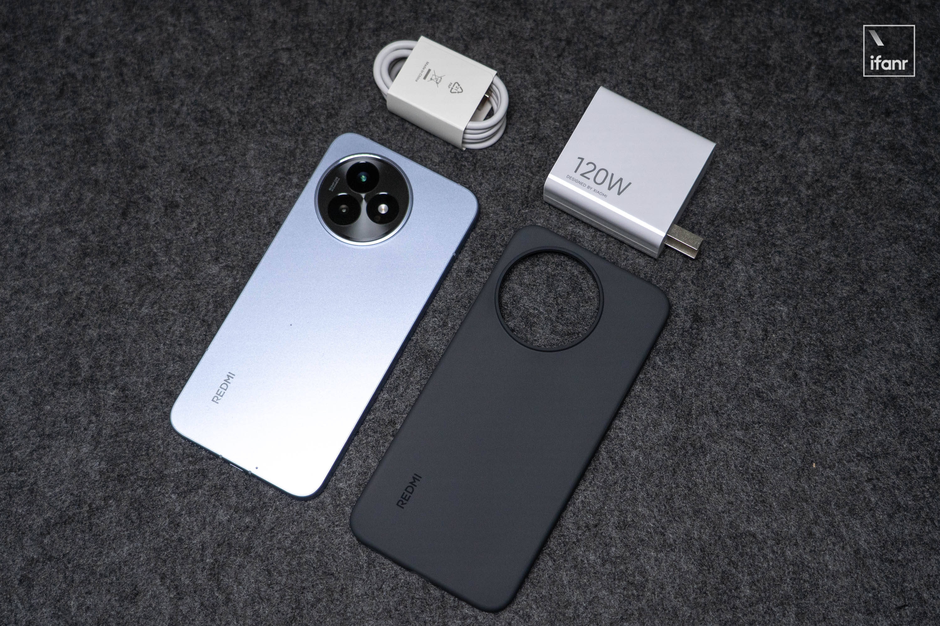 红米 K80 至尊版上手:一台想要和你踏实过日子的红米手机