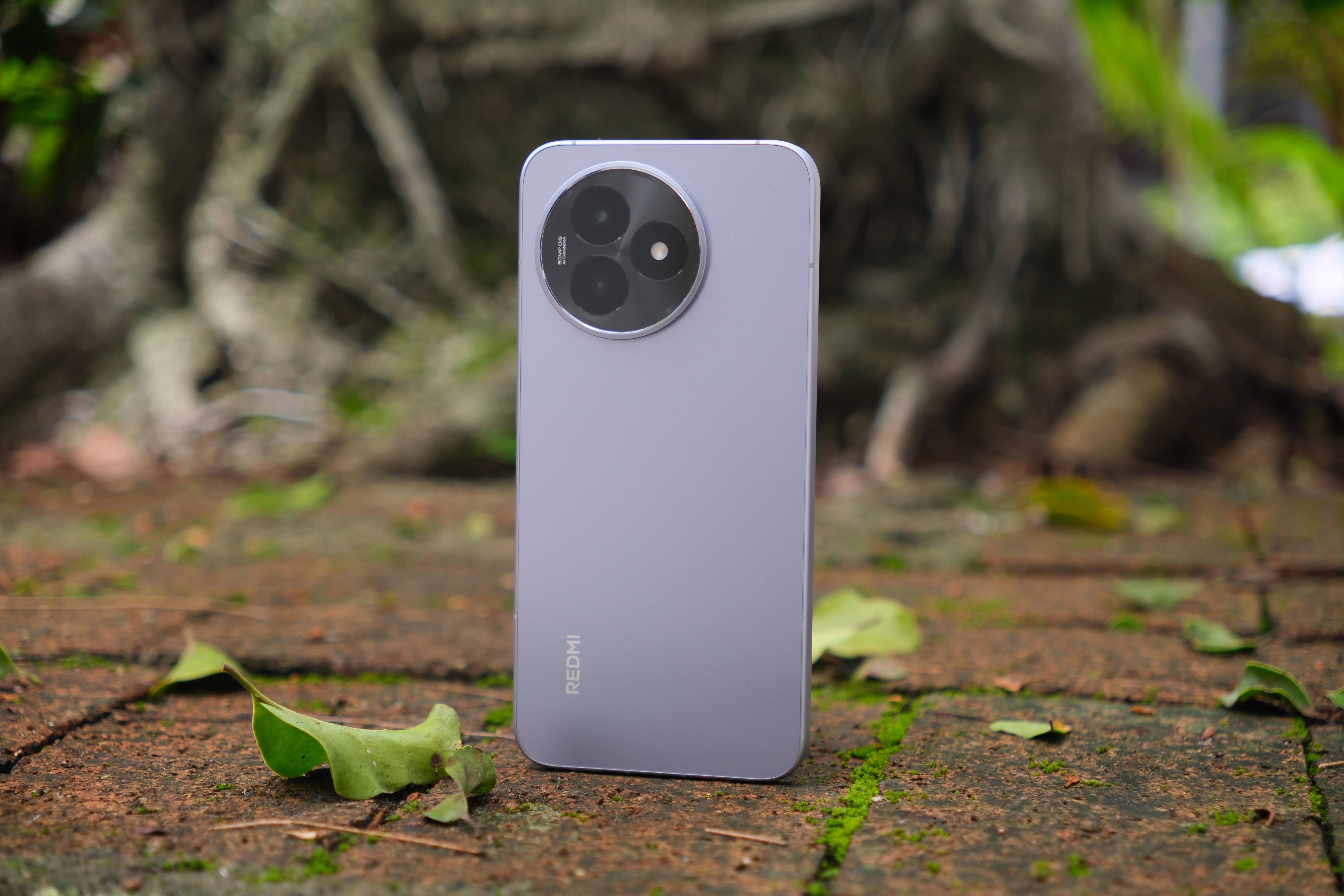 红米 K80 至尊版上手:一台想要和你踏实过日子的红米手机