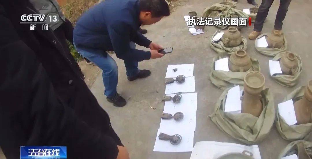 湖北警方破获特大盗墓案:嫌犯看小说学盗墓,挖走20件青铜器国宝,警方扮成“实力买家”接近,大量细节曝光