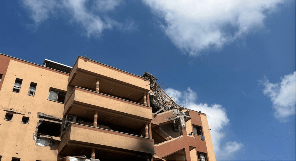 以军袭击加沙地带南部一医院 致3名记者在内14人死亡