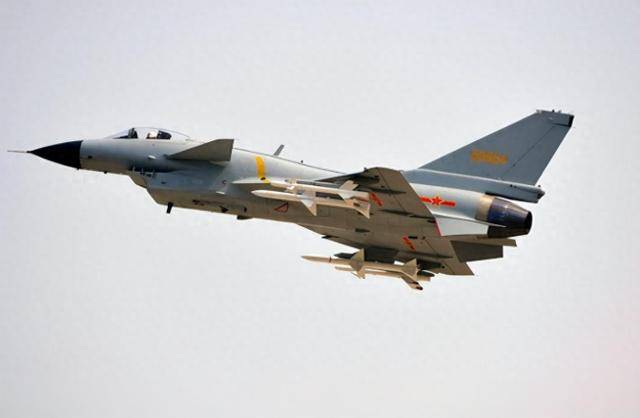 解放军战机现身金门,“护送”台岛医疗机降落,台当局措手不及