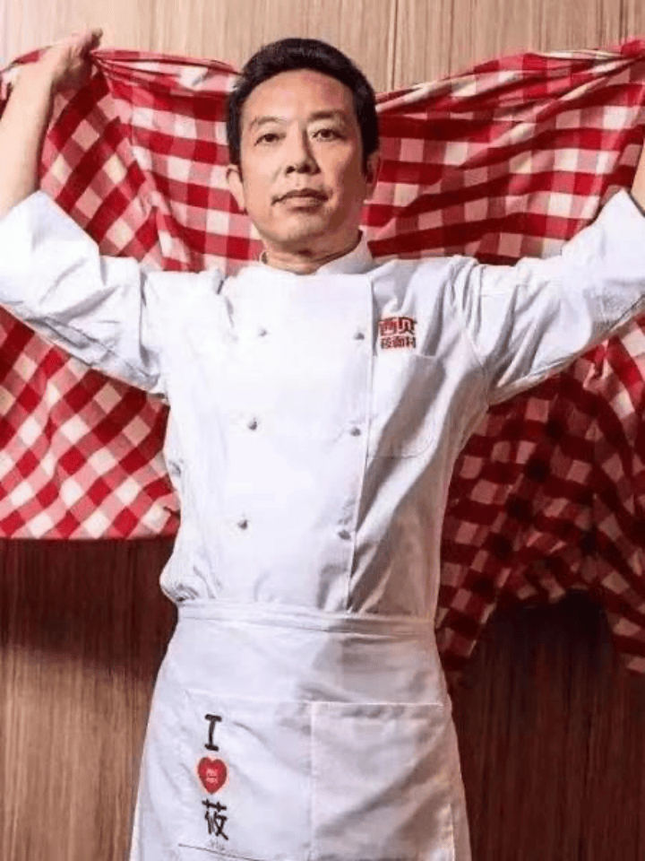 深挖 | 贾国龙:大二退学,37年打造餐饮帝国,如今深陷争议漩涡